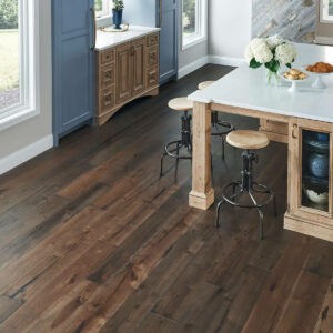 hardwood in dining area | Select Floors