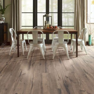 laminate flooring in dining area | Select Floors