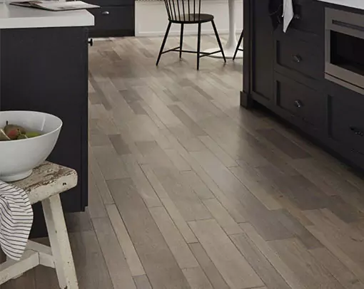 hardwood flooring in kitchen | Select Floors